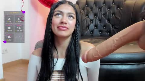 Snapshot of alexiacooperr chatting on February 13, 2025, 9:30 am Alexiaa  Online 1430 to 2100 GMT-5 online show from February 13, 2025, 9:30 am