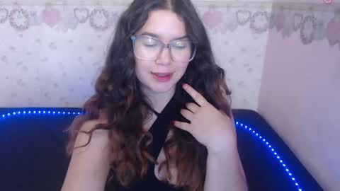 Alexia online show from February 11, 2025, 3:18 pm