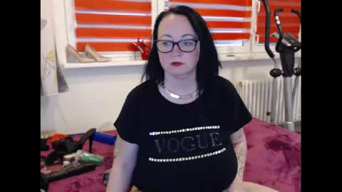 alexie33 online show from January 8, 2025, 12:58 pm