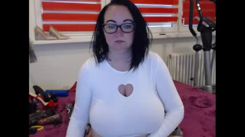 alexie33 online show from January 20, 2025, 11:56 am