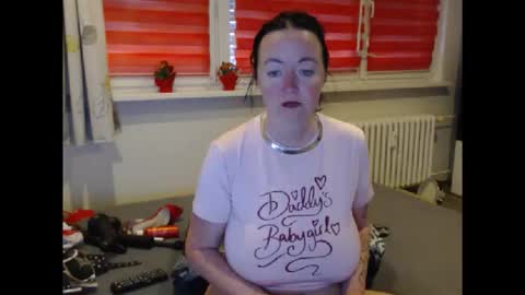 alexie33 online show from May 4, 2026, 7:37 am