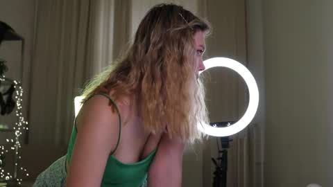 Alexina online show from October 23, 2025, 10:47 am