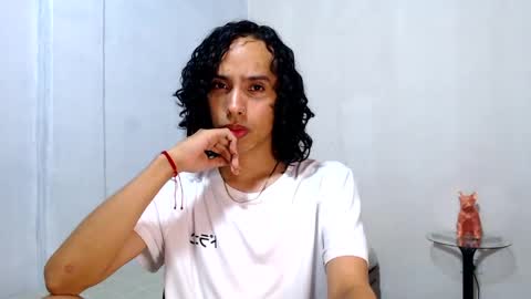 Alexis online show from May 19, 2026, 9:04 am