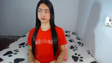 -- ALEXIS -- online show from May 4, 2026, 4:08 am