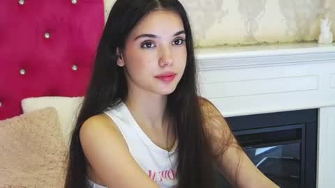 alexisdevine online show from June 29, 2026, 10:15 am