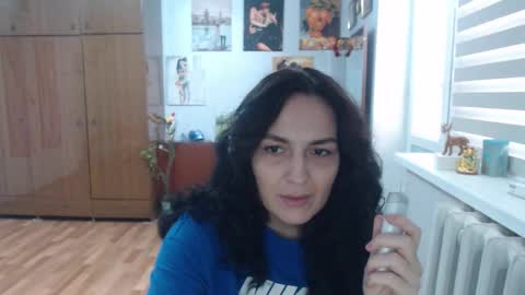 AlexisMillers online show from September 29, 2025, 8:30 am