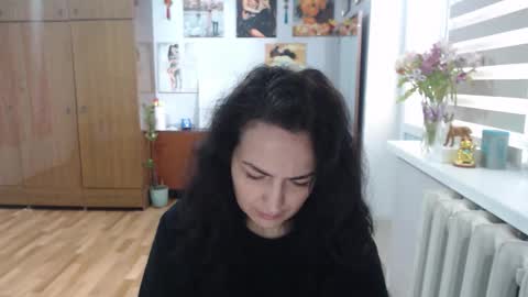 AlexisMillers online show from April 24, 2026, 1:02 pm