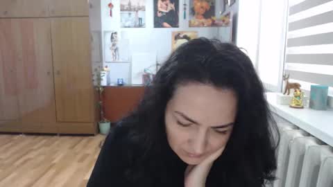 AlexisMillers online show from May 3, 2026, 8:31 am