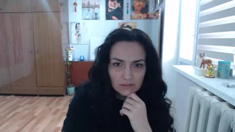 AlexisMillers online show from May 8, 2026, 10:31 am