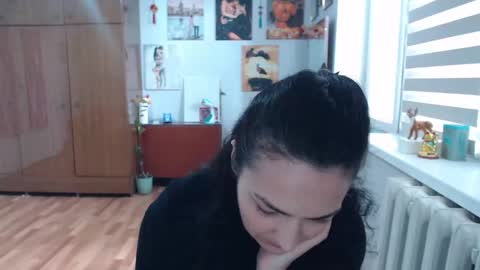 AlexisMillers online show from May 9, 2026, 9:36 am