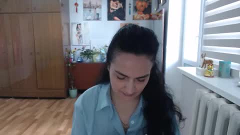 AlexisMillers online show from June 7, 2026, 11:03 am