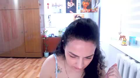 AlexisMillers online show from June 14, 2026, 8:49 am
