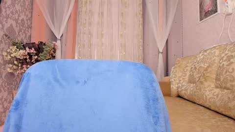 Snapshot of alexissadele chatting on February 13, 2025, 1:19 am Amely online show from February 13, 2025, 1:19 am