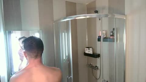 Snapshot of alexlive1 chatting on November 3, 2025, 9:59 pm alexlive1 online show from November 3, 2025, 9:59 pm