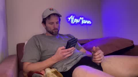 Snapshot of alexmanndickerson chatting on November 7, 2025, 8:20 pm Alex Mann online show from November 7, 2025, 8:20 pm