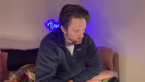 Snapshot of alexmanndickerson chatting on November 8, 2025, 5:01 pm Alex Mann online show from November 8, 2025, 5:01 pm