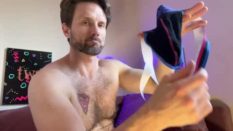 Alex Mann online show from March 25, 2026, 12:05 am