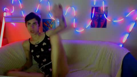 Snapshot of alexnaughty14 chatting on September 29, 2025, 9:14 am alexnaughty14 online show from September 29, 2025, 9:14 am