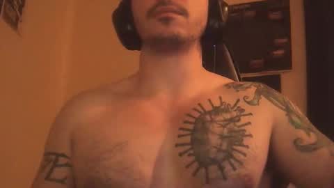 Snapshot of alexopenmind21 chatting on October 15, 2025, 5:18 am Alexxx online show from October 15, 2025, 5:18 am