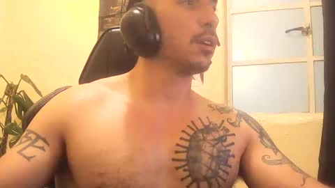 Alexxx online show from May 6, 2026, 2:51 am