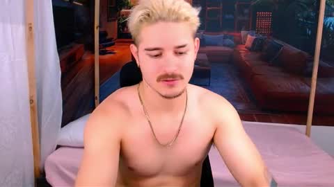 Alex online show from October 31, 2025, 7:26 pm