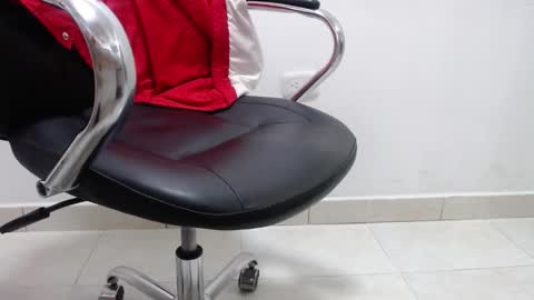 Alex online show from December 15, 2024, 2:37 pm