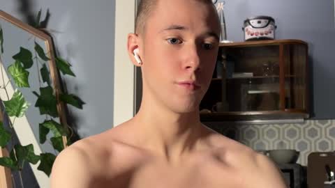 Alex online show from December 8, 2024, 8:58 pm