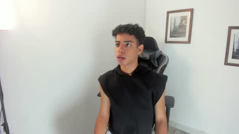 alexx_cum18 online show from July 5, 2026, 1:51 pm