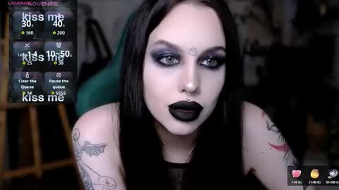 Snapshot of alexx_succubus chatting on September 19, 2025, 7:47 pm Alexx Succubus online show from September 19, 2025, 7:47 pm