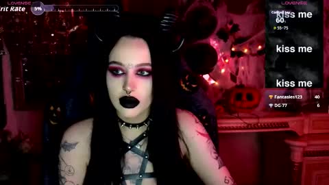 Snapshot of alexx_succubus chatting on October 16, 2025, 5:47 pm Alexx Succubus online show from October 16, 2025, 5:47 pm