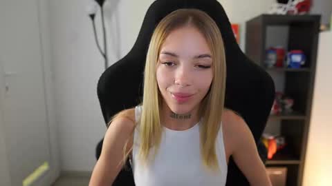 Alexi online show from September 12, 2025, 12:49 pm