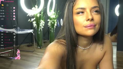 alexxiskye online show from December 13, 2024, 6:42 am