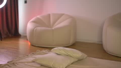 alexxiskye online show from June 24, 2026, 6:12 am