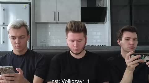 Snapshot of alexxx_d chatting on October 10, 2025, 12:59 pm AlexDimaIgor online show from October 10, 2025, 12:59 pm