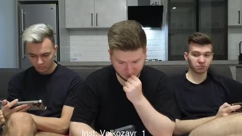 Snapshot of alexxx_d chatting on October 21, 2025, 1:45 pm AlexDimaIgor online show from October 21, 2025, 1:45 pm