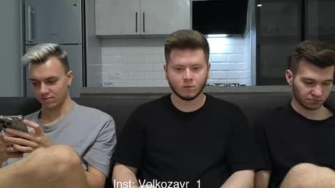 Snapshot of alexxx_d chatting on October 25, 2025, 1:18 pm AlexDimaIgor online show from October 25, 2025, 1:18 pm