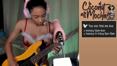 Snapshot of alexxxiswilson chatting on December 30, 2024, 9:29 pm Alexis Wilson online show from December 30, 2024, 9:29 pm