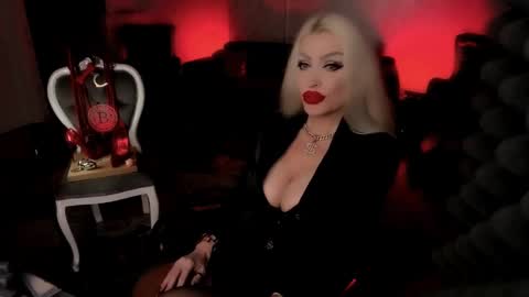 AlfaFemale online show from December 20, 2024, 12:19 am