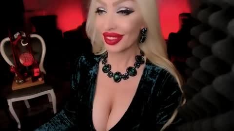 AlfaFemale online show from December 24, 2024, 7:39 am