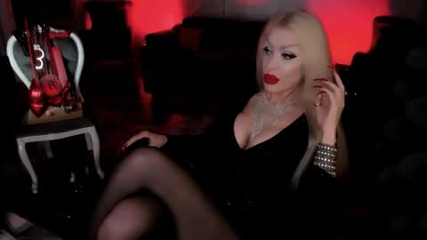 AlfaFemale online show from September 9, 2025, 5:34 pm