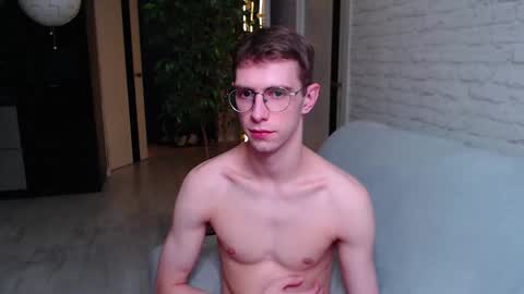 Snapshot of alfie_evanss chatting on September 13, 2025, 11:59 pm Alfie online show from September 13, 2025, 11:59 pm