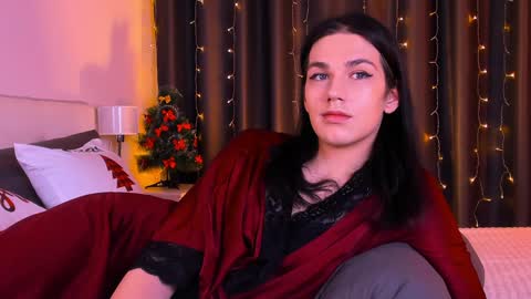 Snapshot of alfred_jones chatting on December 8, 2024, 8:47 pm Alfreda online show from December 8, 2024, 8:47 pm