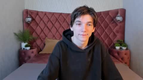 Alfred online show from November 14, 2025, 7:07 am