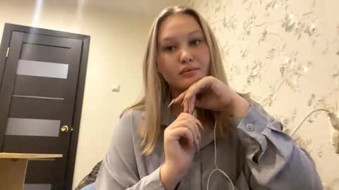 Kate online show from October 6, 2025, 11:18 am