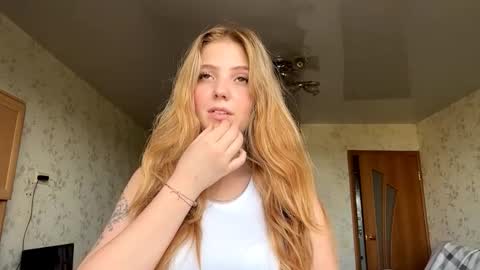 Snapshot of alfrediamalcom chatting on September 10, 2025, 7:41 am Maria online show from September 10, 2025, 7:41 am