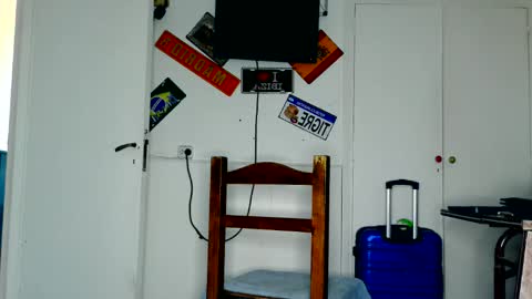 Snapshot of alfredopantuso chatting on April 22, 2026, 8:43 pm alfredopantuso online show from April 22, 2026, 8:43 pm