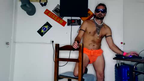 Snapshot of alfredopantuso chatting on April 25, 2026, 2:47 am alfredopantuso online show from April 25, 2026, 2:47 am