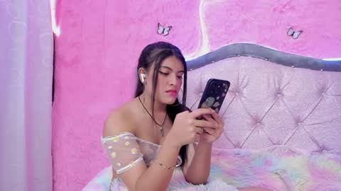 Carolina Join The Fan Club  online show from December 15, 2024, 8:25 pm