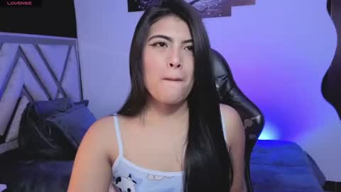 Snapshot of alfresii_rivera chatting on July 17, 2026, 11:53 pm Carolina Join The Fan Club online show from July 17, 2026, 11:53 pm