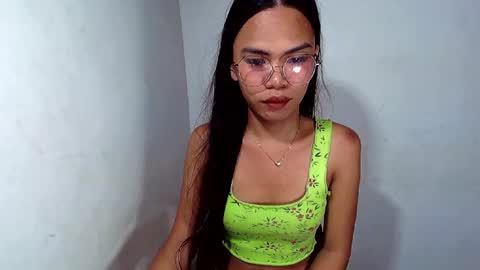 ALIAH online show from November 2, 2025, 10:50 am